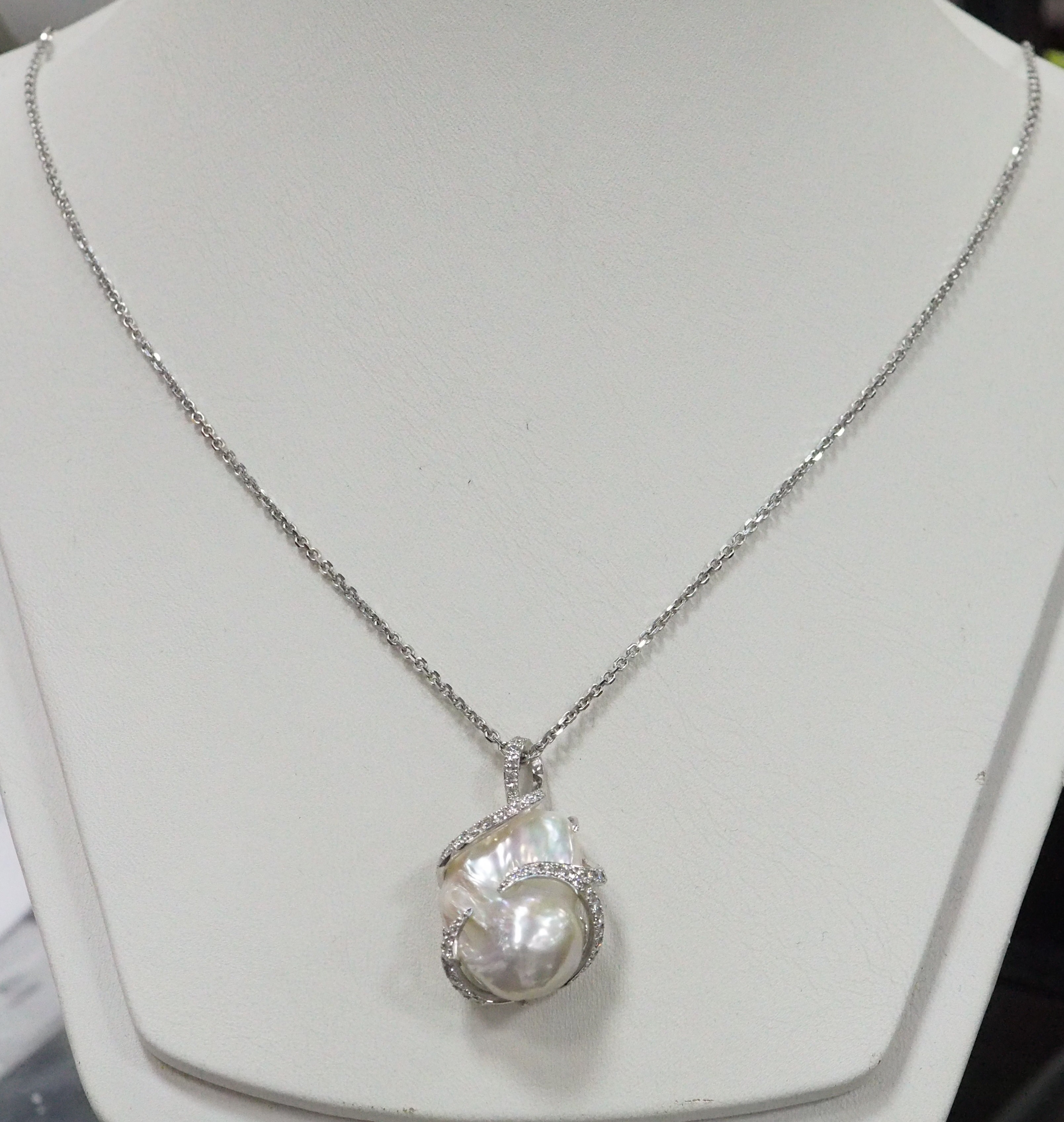 10712-000218 Колье (Au 585)